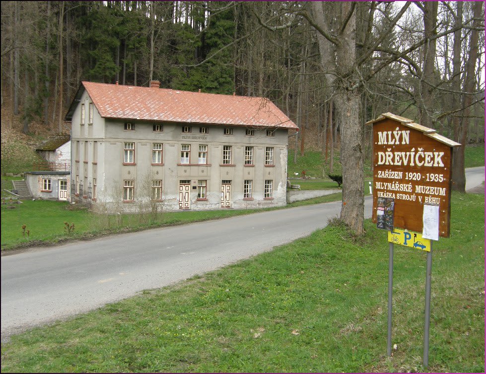 Mlýn dřevíček