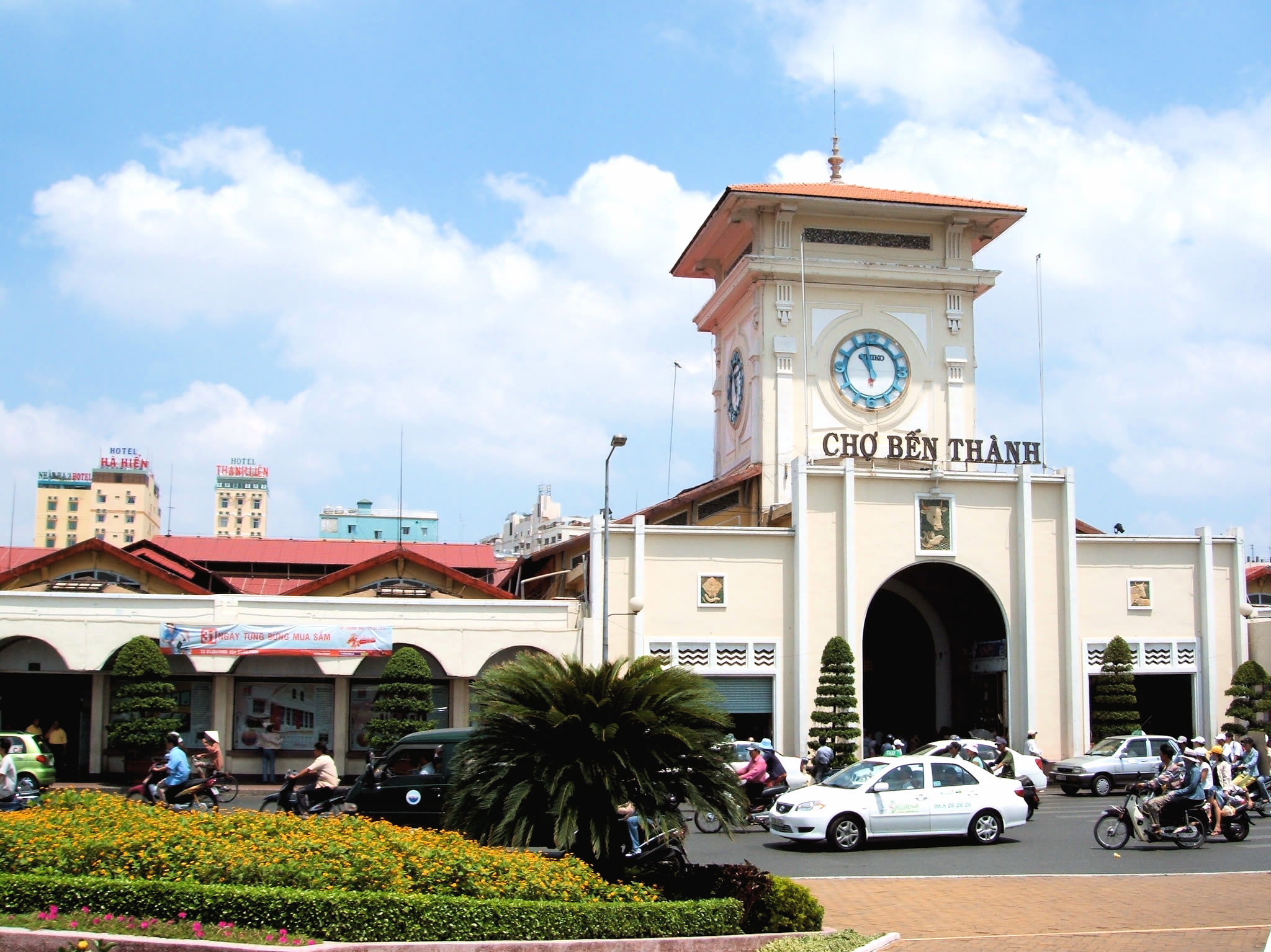 Ben Thanh Market
