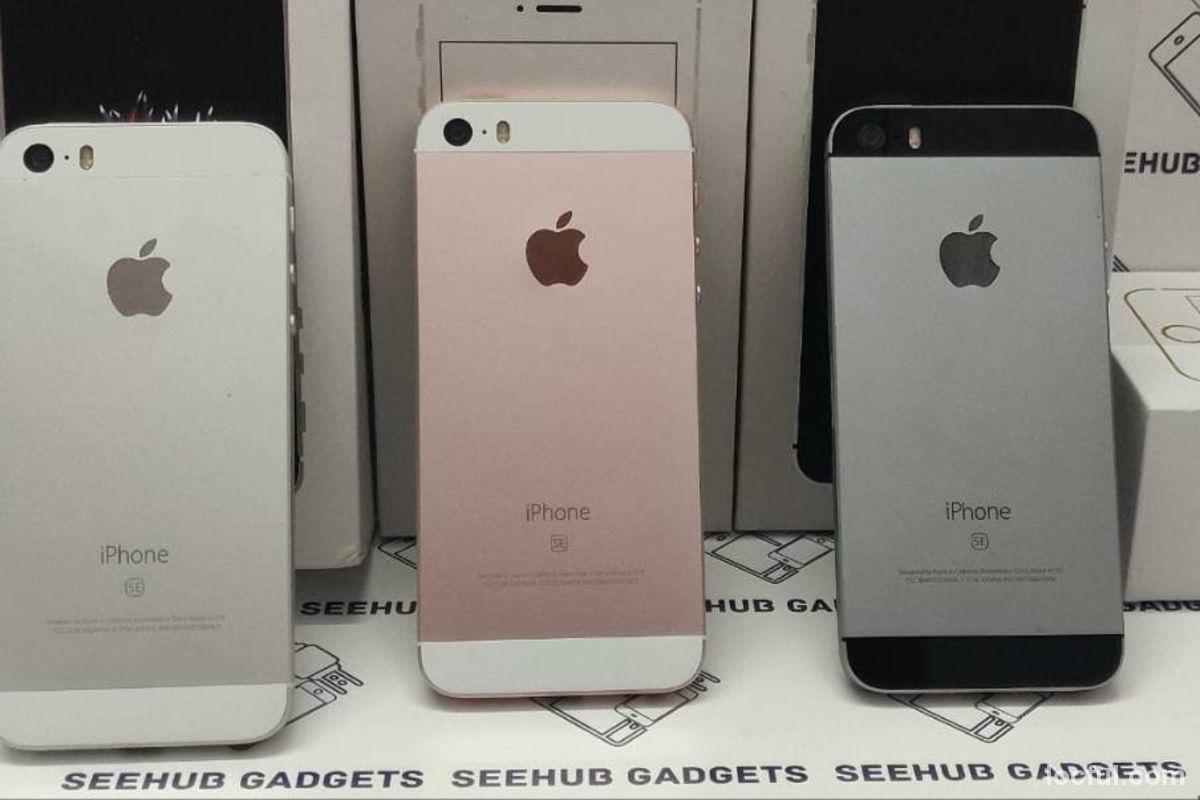 New iphone se 32gb 1st generation with all accesories and box with bil