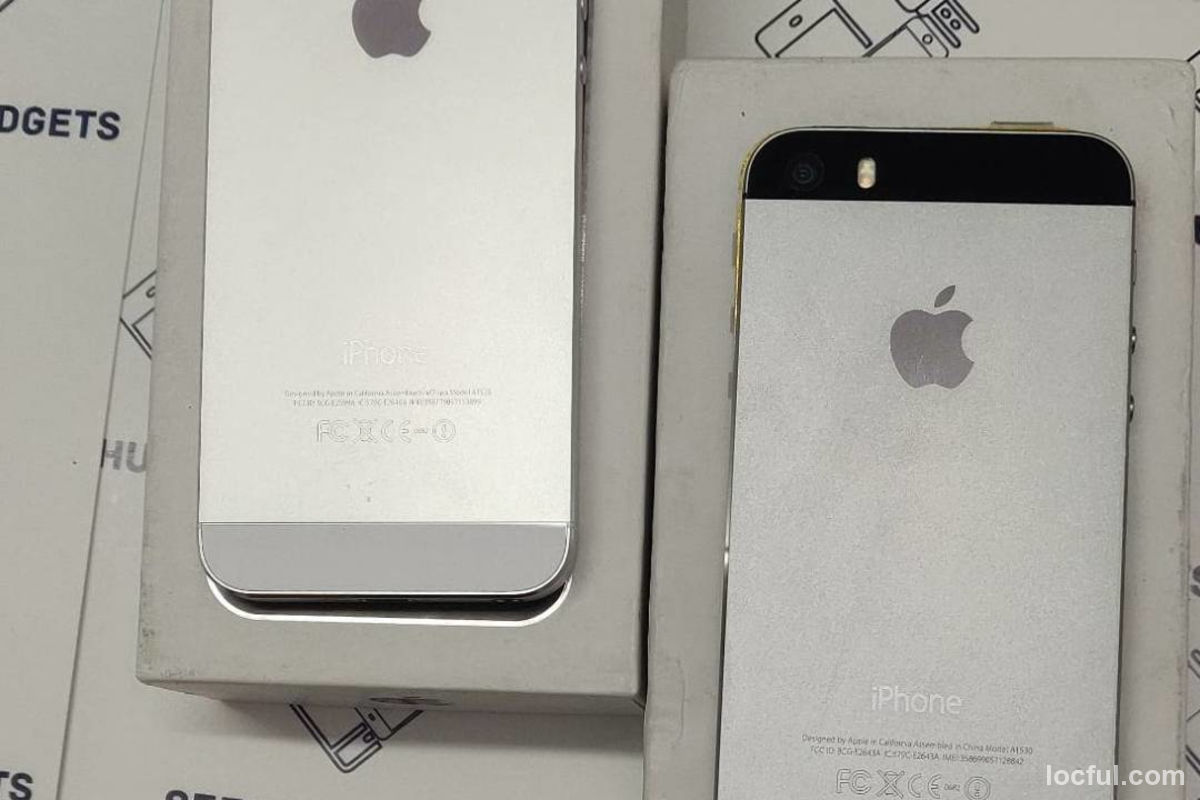 new apple iPhone 5s-16gb with all accessories and box with warranty an