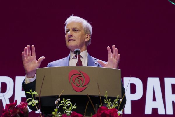 Jonas Gahr Støre taler til landsstyremøte 2026
