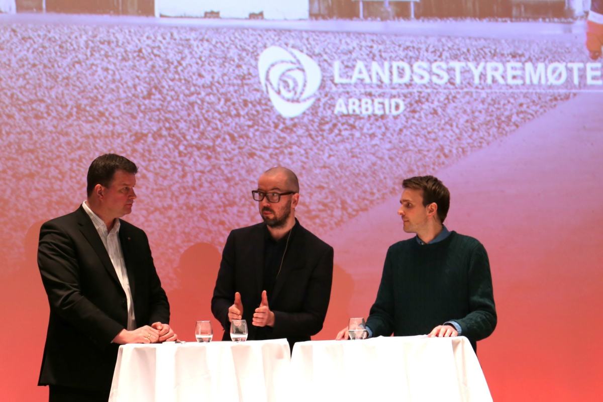 Hans-Christian Gabrielsen, Jan Christian Vestre og Simen Markussen på Arbeiderpartiets landsstyremøte i 2016.