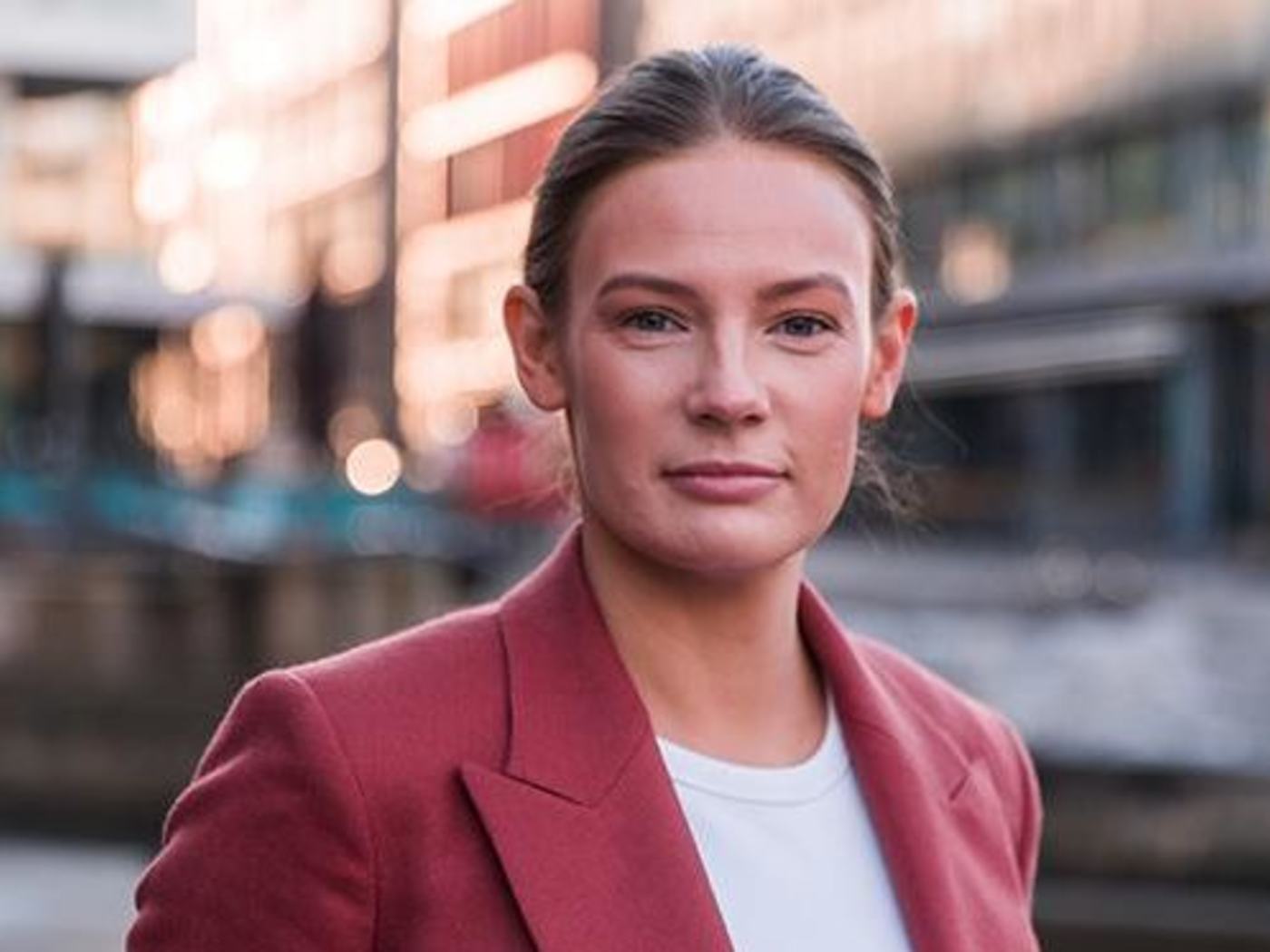 Vilde T Coward