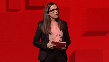 Ordfører i Hammerfest, Marianne Sivertsen Næss, taler under Arbeiderpartiets landsmøte i 2019.