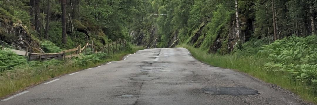 3,3 km ny asfalt til Ynnesdalsvegen og Duesund ferjekai