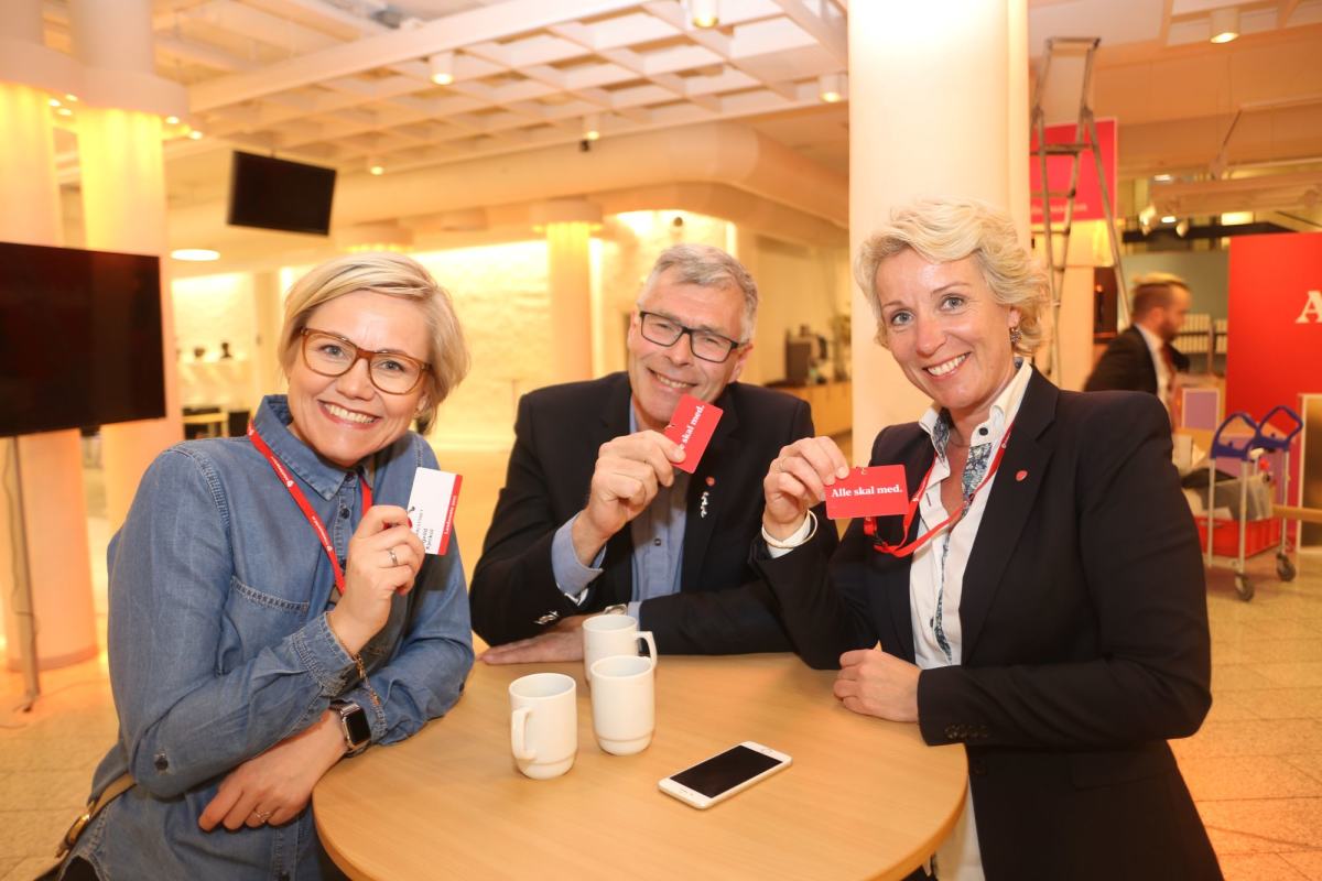 Ingvild Kjerkol, Jon Rolf Næss og Cecilie Bjelland på Arbeiderpartiets landsmøte i 2017.