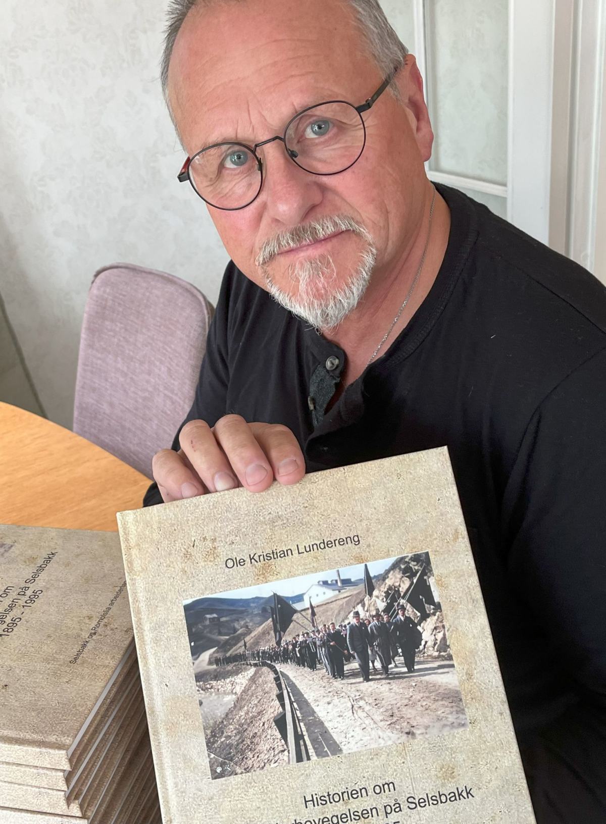 Boka "Historien om arbeiderbevegelsen på Selsbakk 1895-1995"