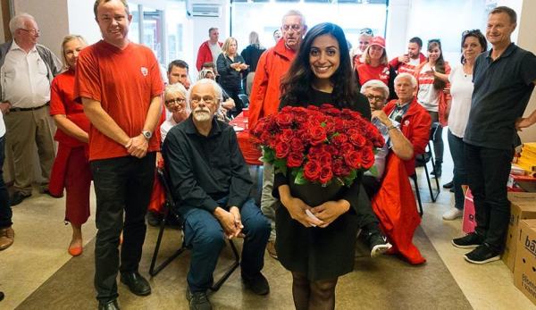 Hadja på valgkampkontoret.
