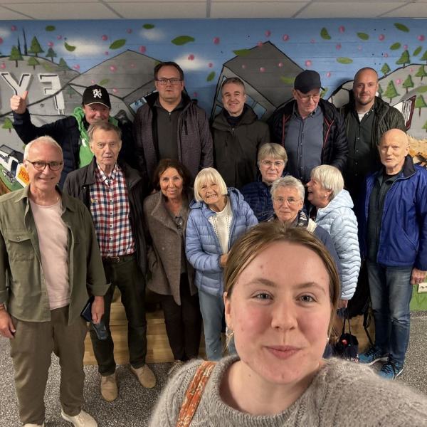 Gruppebilde på tidligere medlemsmøte på Fyllingsdalen VGS