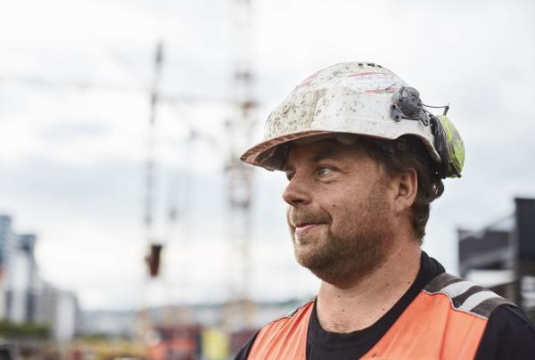 Mann i arbeid
