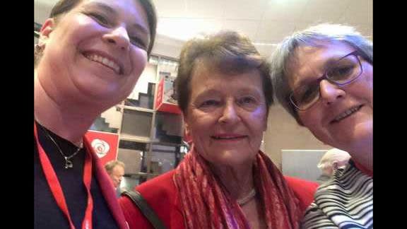 En selfie måtte til sammen med selveste landsmoderen.