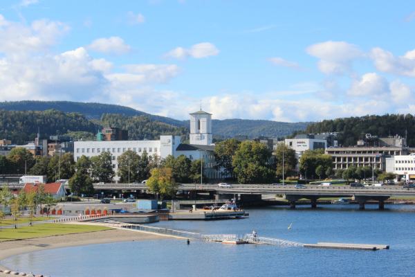 Arealfoto av Sandvika og Rådhuset