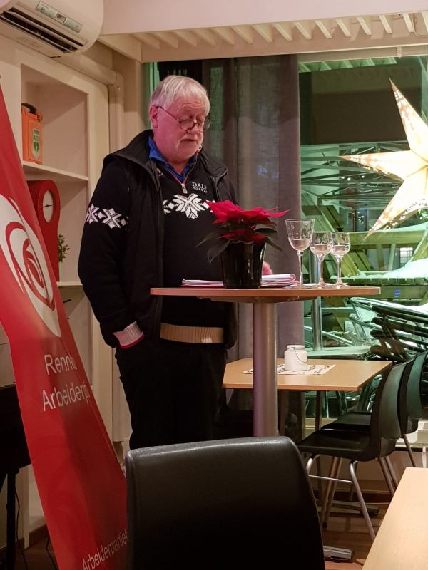 Arve Withbro legger frem nominasjonskomiteens innstilling 4.12.18
