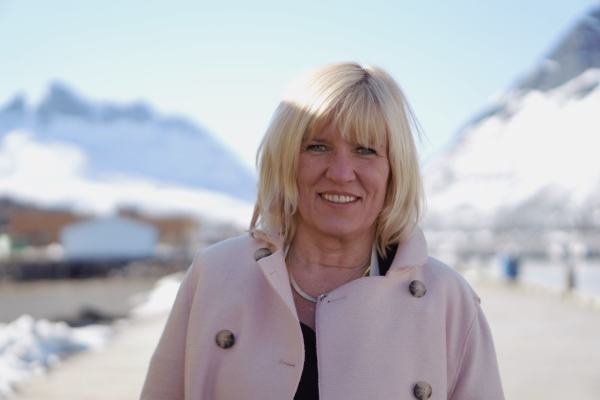 Kari-Anne Opsal i Gryllefjord i april 2017. Tatt av Marta Hofsøy