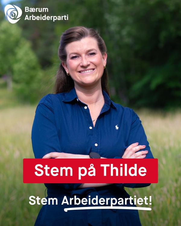Thilde i en gress-eng med navn foran og oppfordring til å stemme.