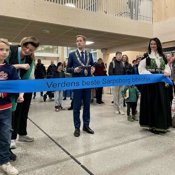 Åpning av bibliotek 2