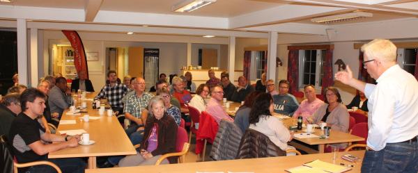 Fra en tidligere samling for Partiskolen, der Sigbjørn Johnsen innledet om historie, ideologi og verdigrunnlag.