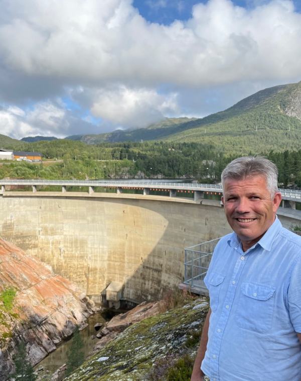 Bjørnar Skjæran ved Sarvsdammen