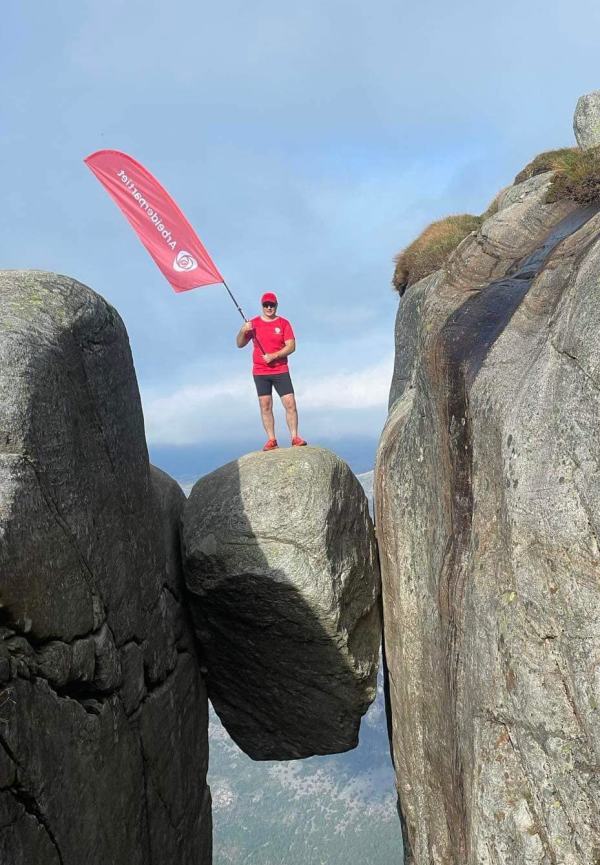 Trond Horve på Kjerag