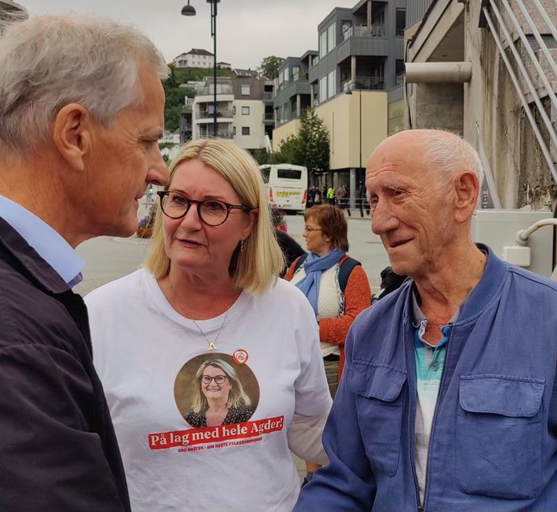 Jonas møter Arne for første gang under Arendalsuka