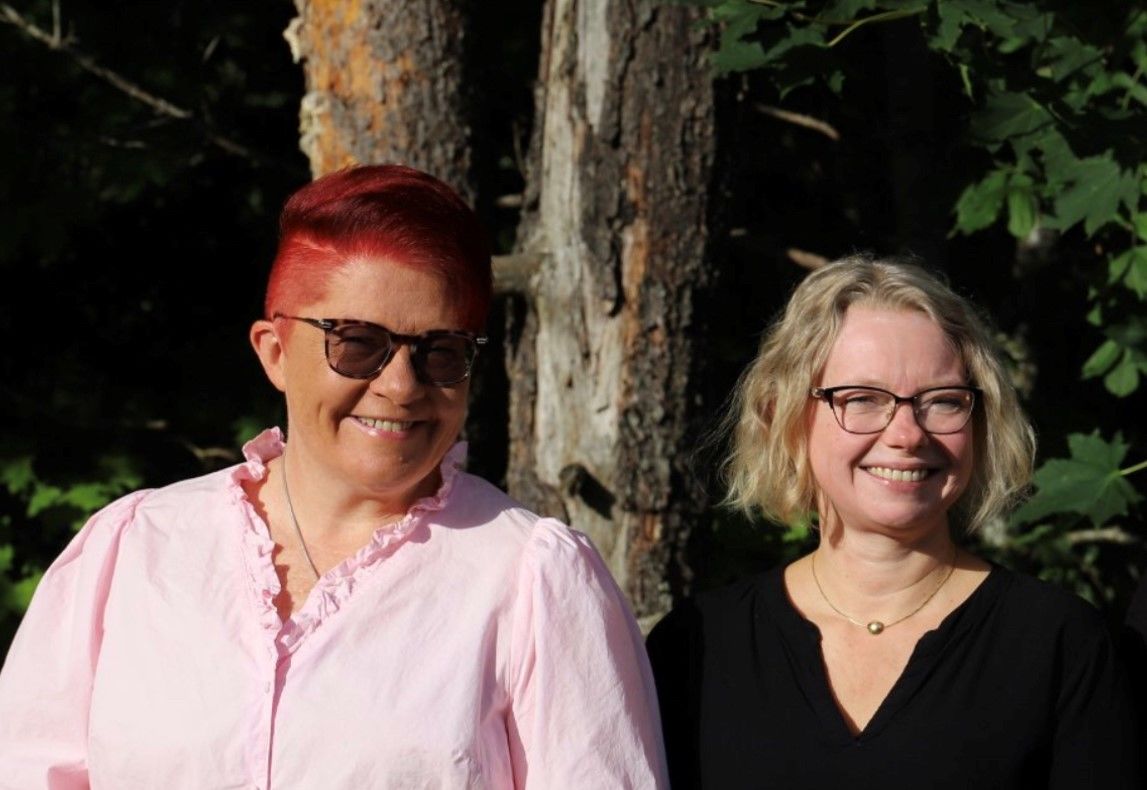 bilde av Rita Hirsum Lystad og Vibeke Lundh Karlsen