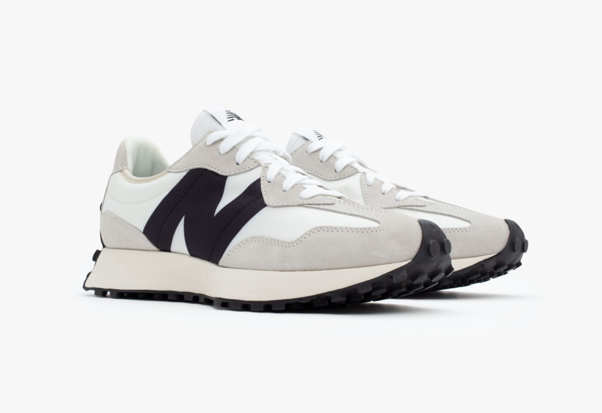 Discount Sneakers & Shoes - New Balance Reconsidered