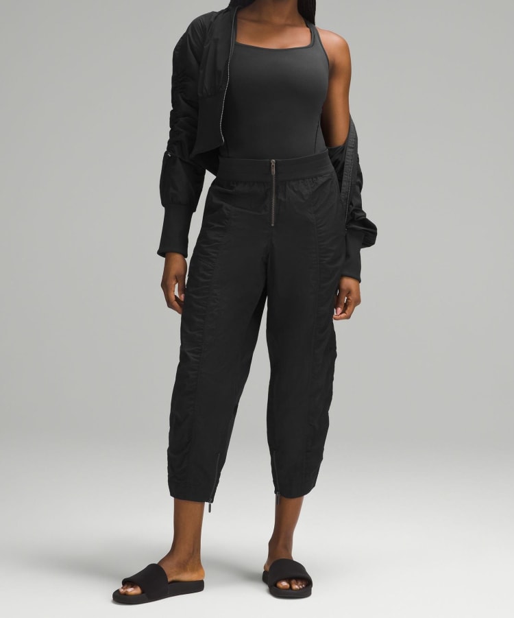Wundermost Ultra-Soft Nulu Square-Neck Sleeveless Bodysuit - Resale