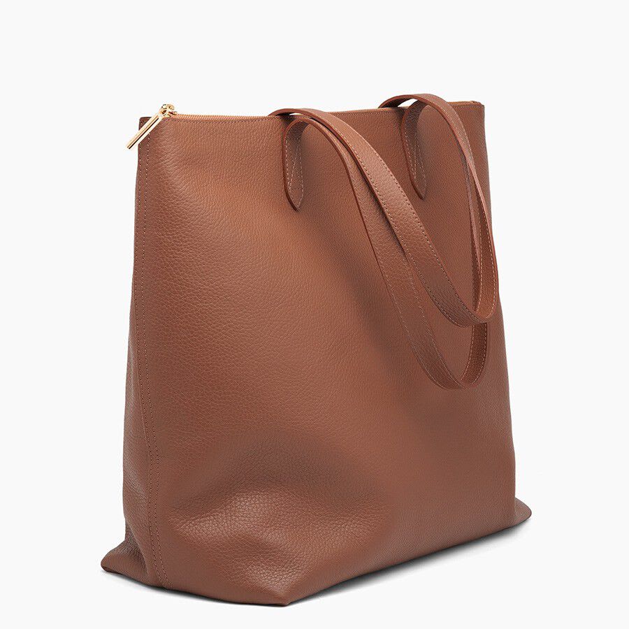 CUYANA クヤナ レザー ショルダー トートバッグ ブラウン Classic Leather Zipper Tote | Cuyana | Cuyana Revive