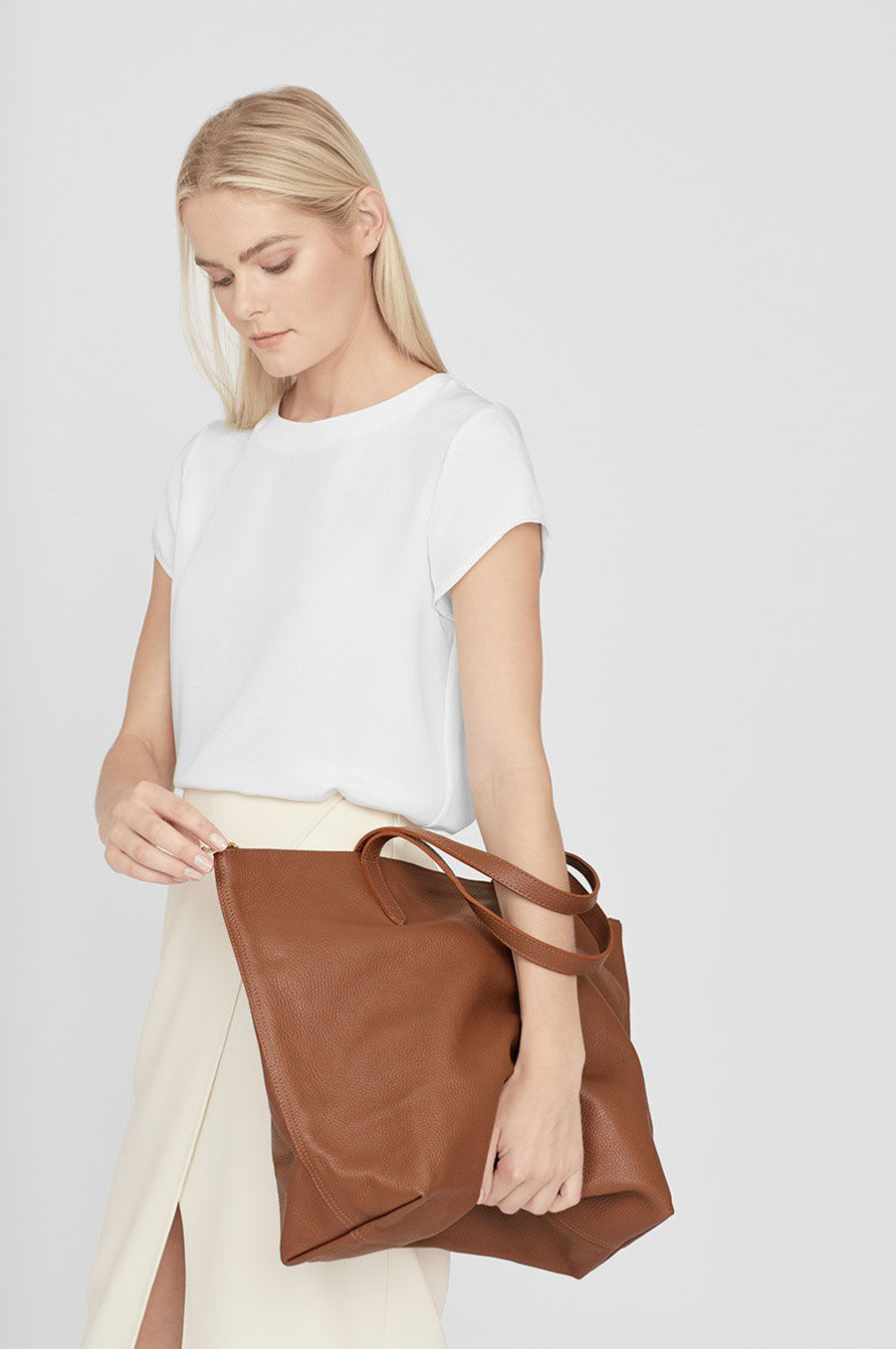 Classic Leather Zipper Tote | Cuyana | Cuyana Revive