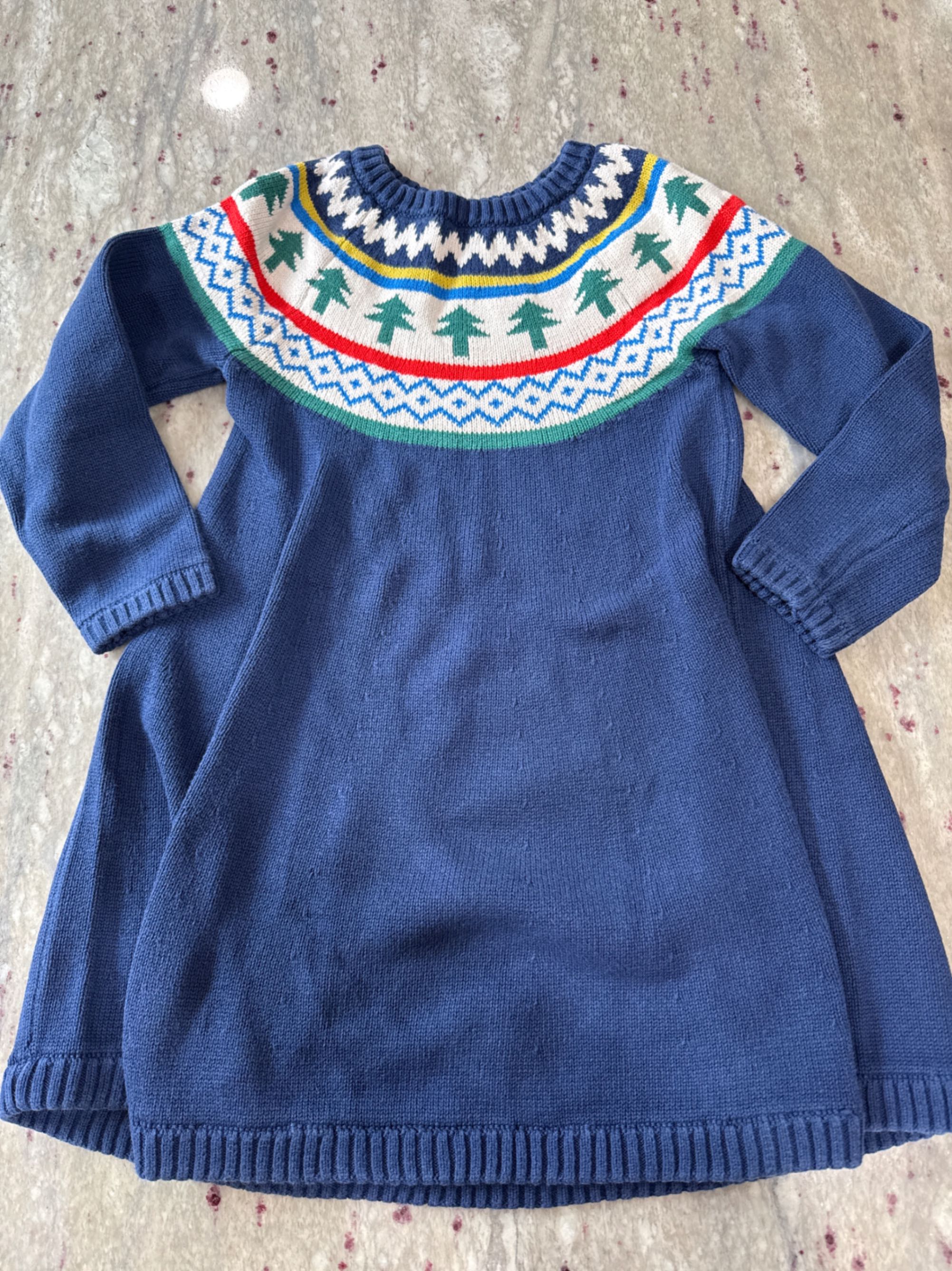 fairisle sweater dress Esprit Plain Jane Green Fair Isle – The Curatorial Dept Chest 21.5 Size 2 Measurements Brown and Cream Fair Isle