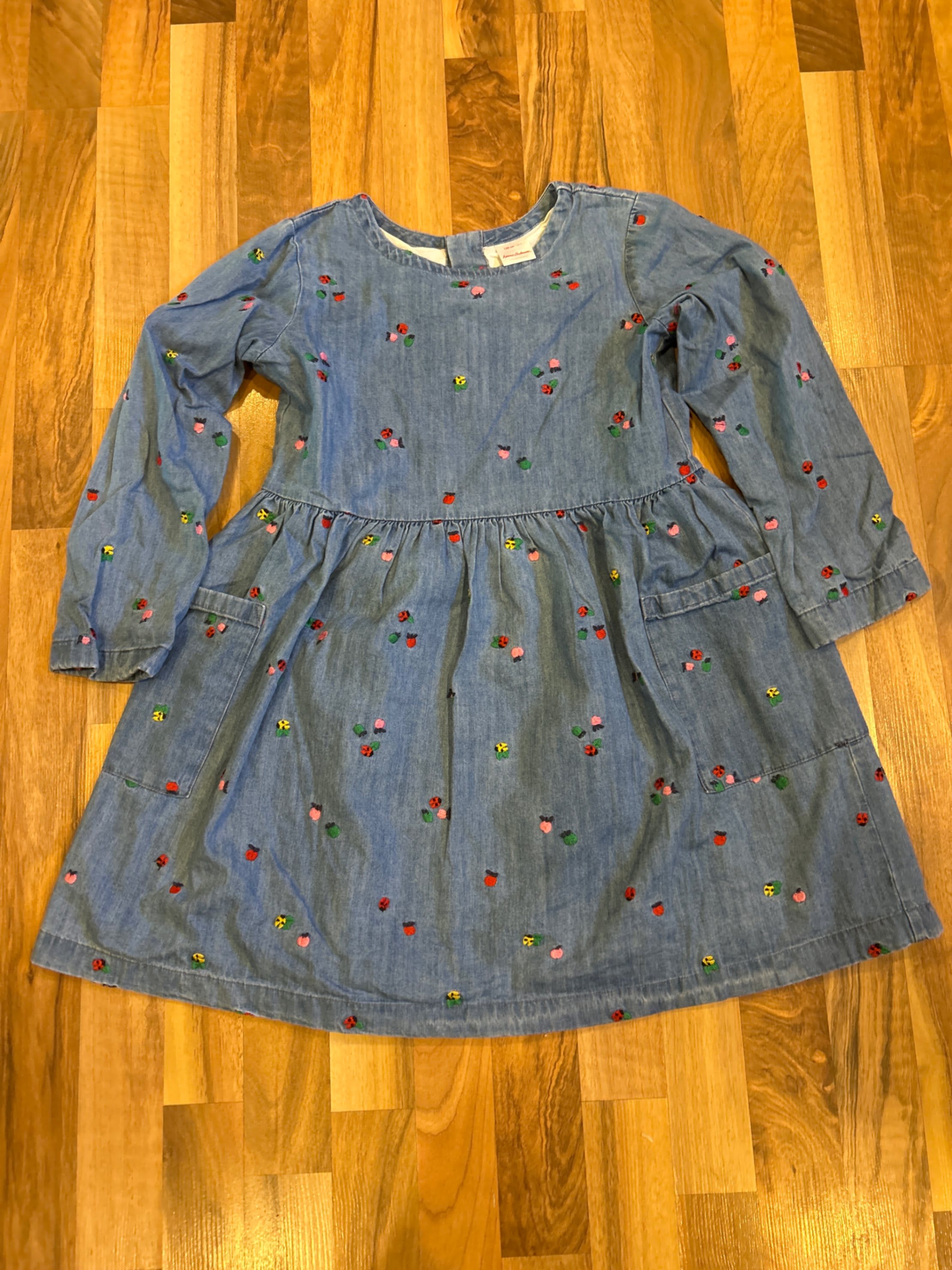 hanna andersson denim dress Hanna Andersson flower applique denim dress 90cm 2-3t