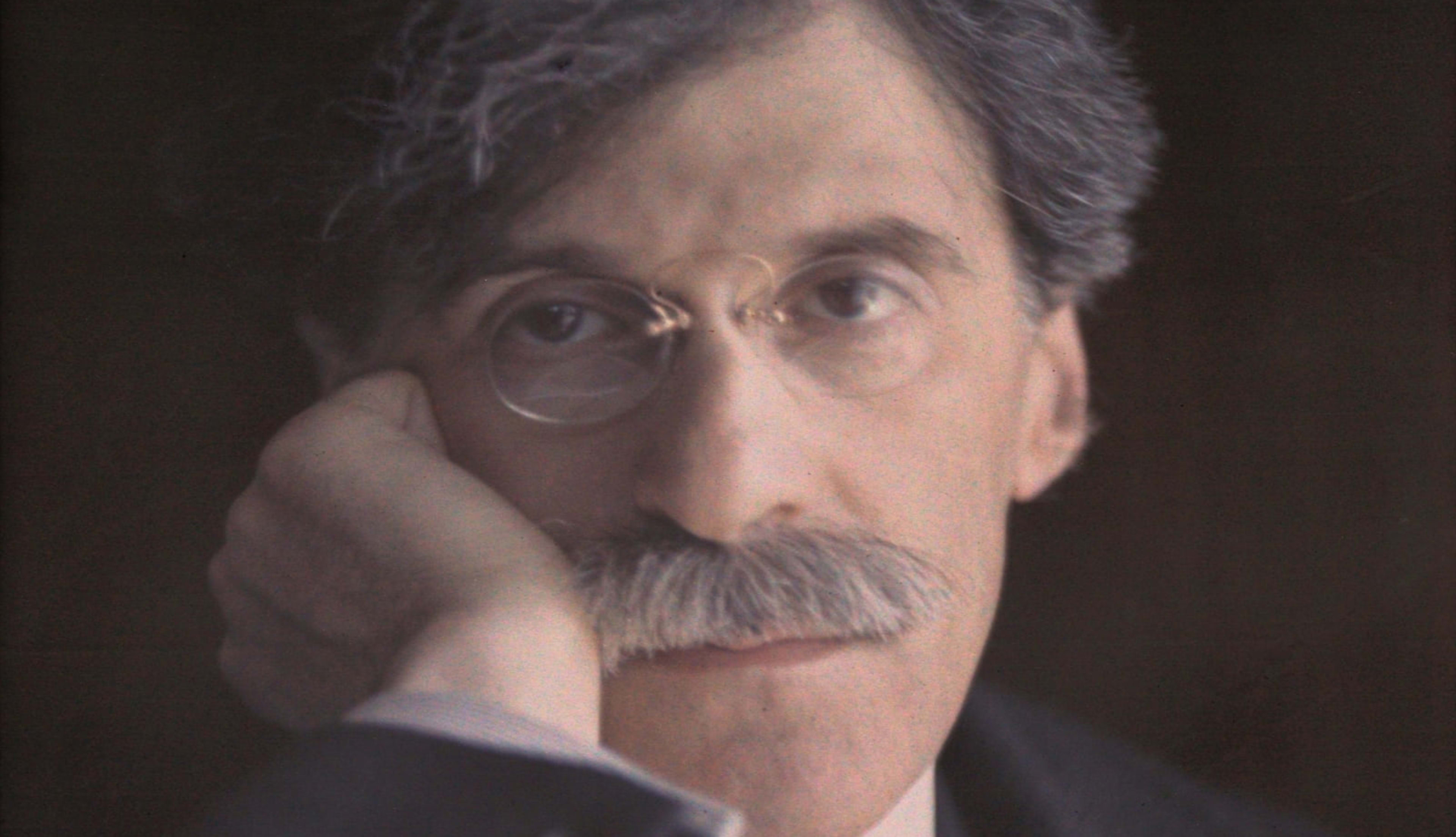 Stieglitz_1907c_autochrome_self-portrait