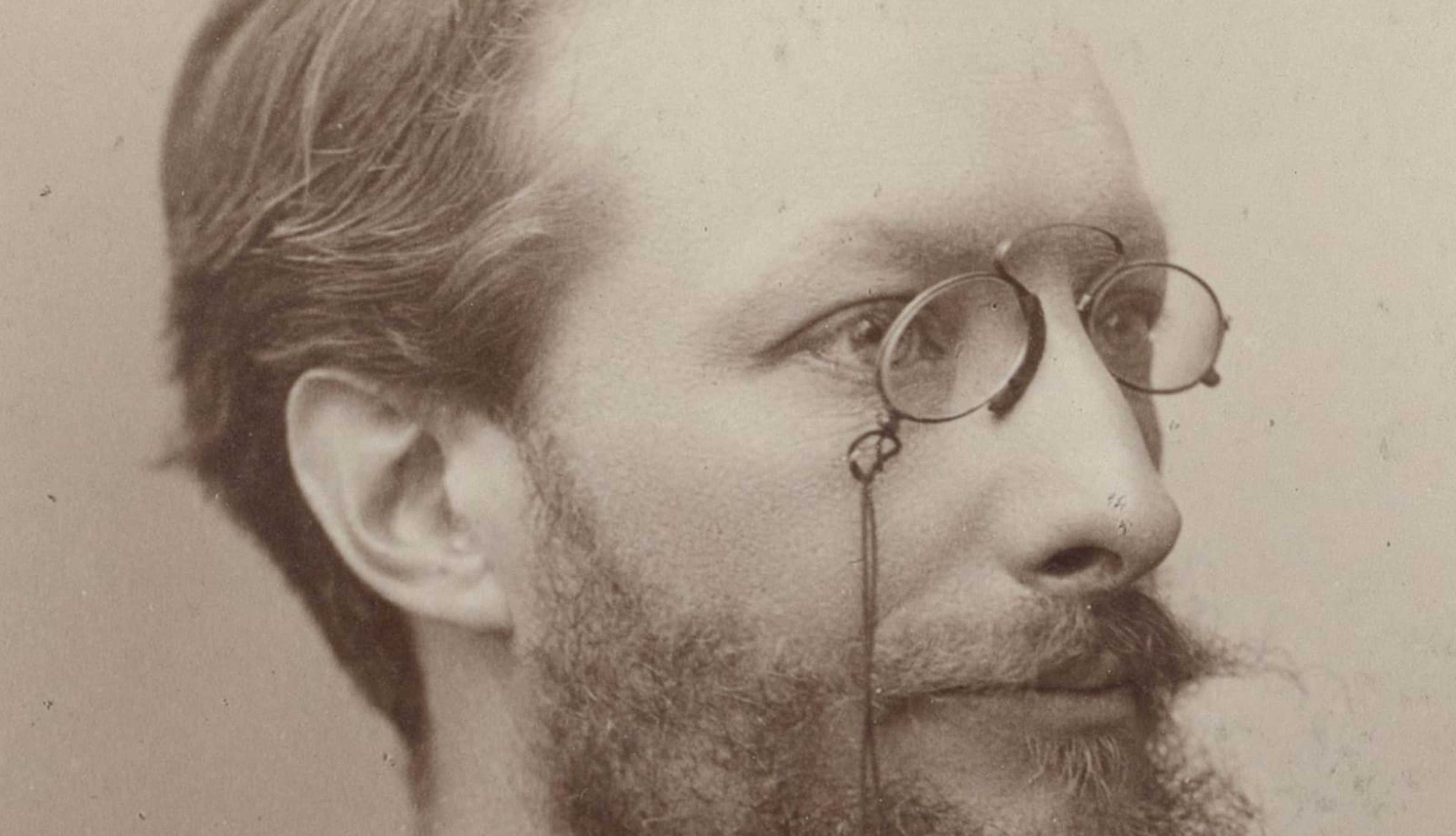 Georges_Demenÿ_by_Atelier_Nadar__crop_dql66e