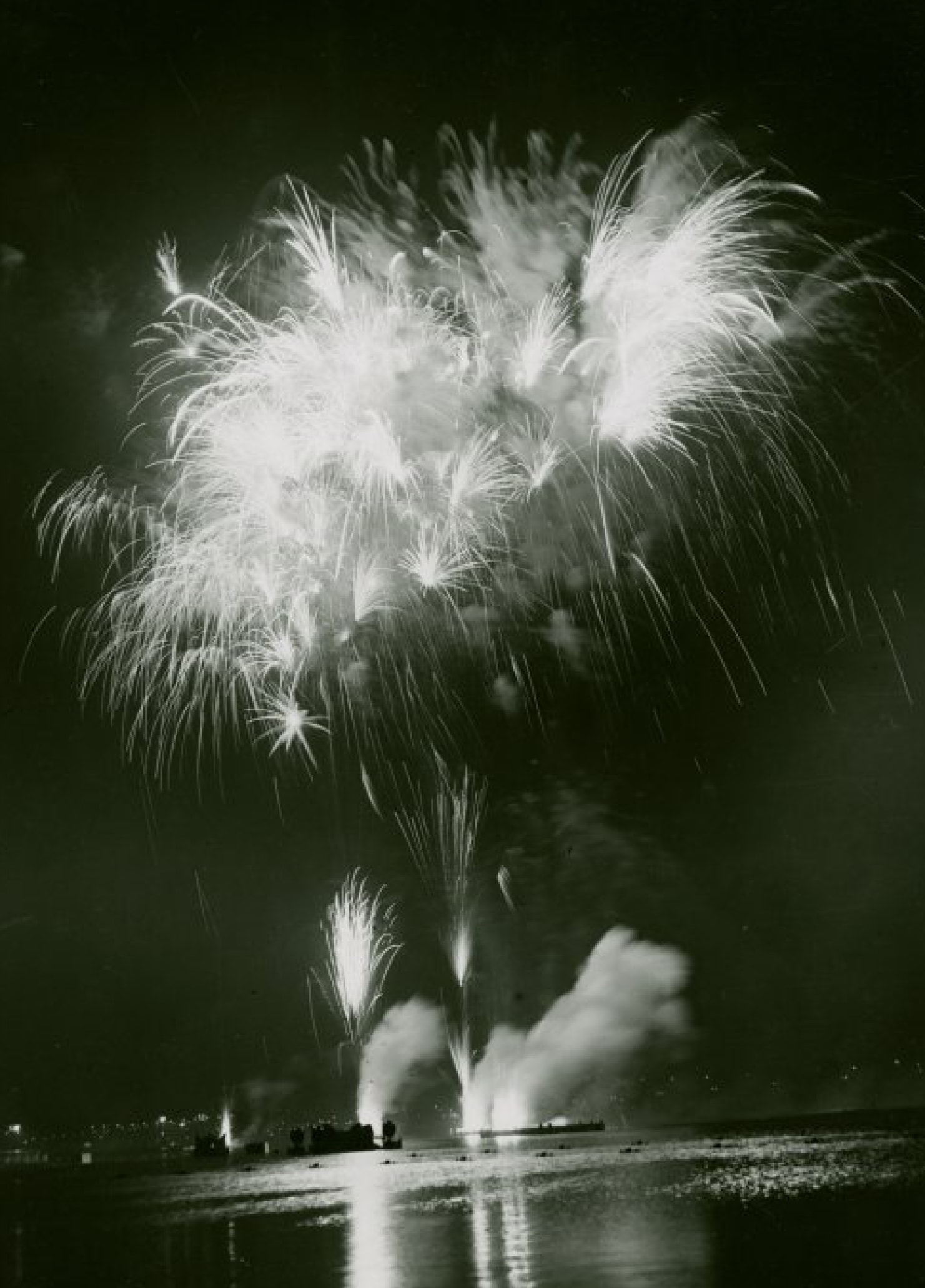 Fireworks–Over Water