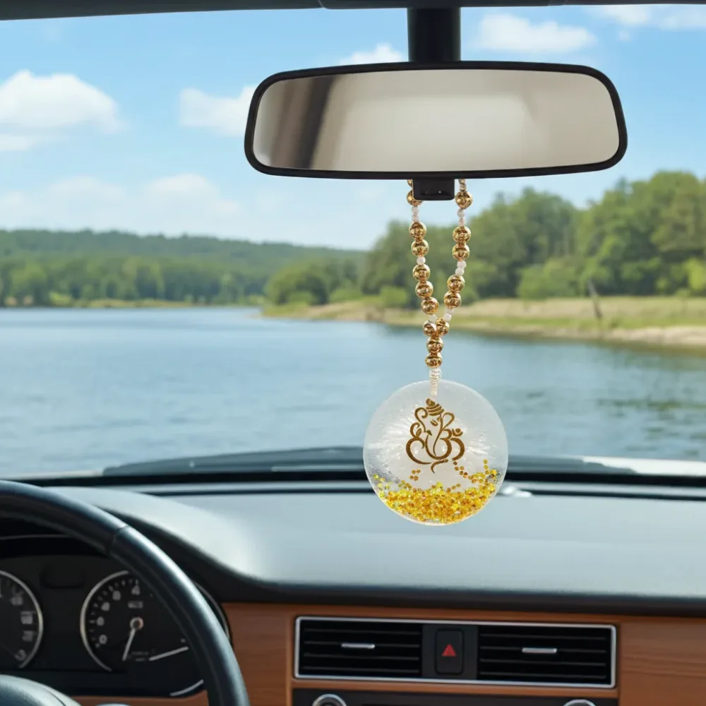 Resin Hanging Decor for Car & Wall - Stylish Multipurpose Home Accessory