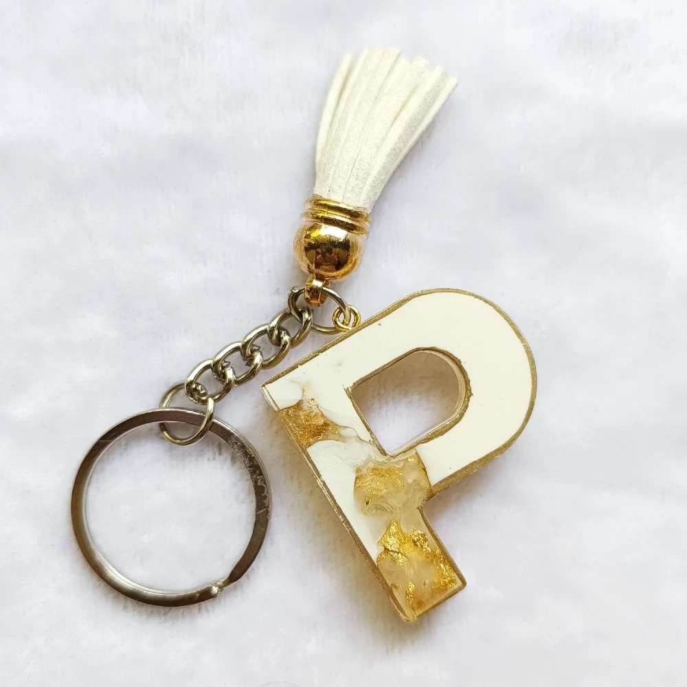 Handmade Resin Letter Keychain for Girls, Metal Keyring, Backpack Bag Decoration, Stylish Gift for Girls