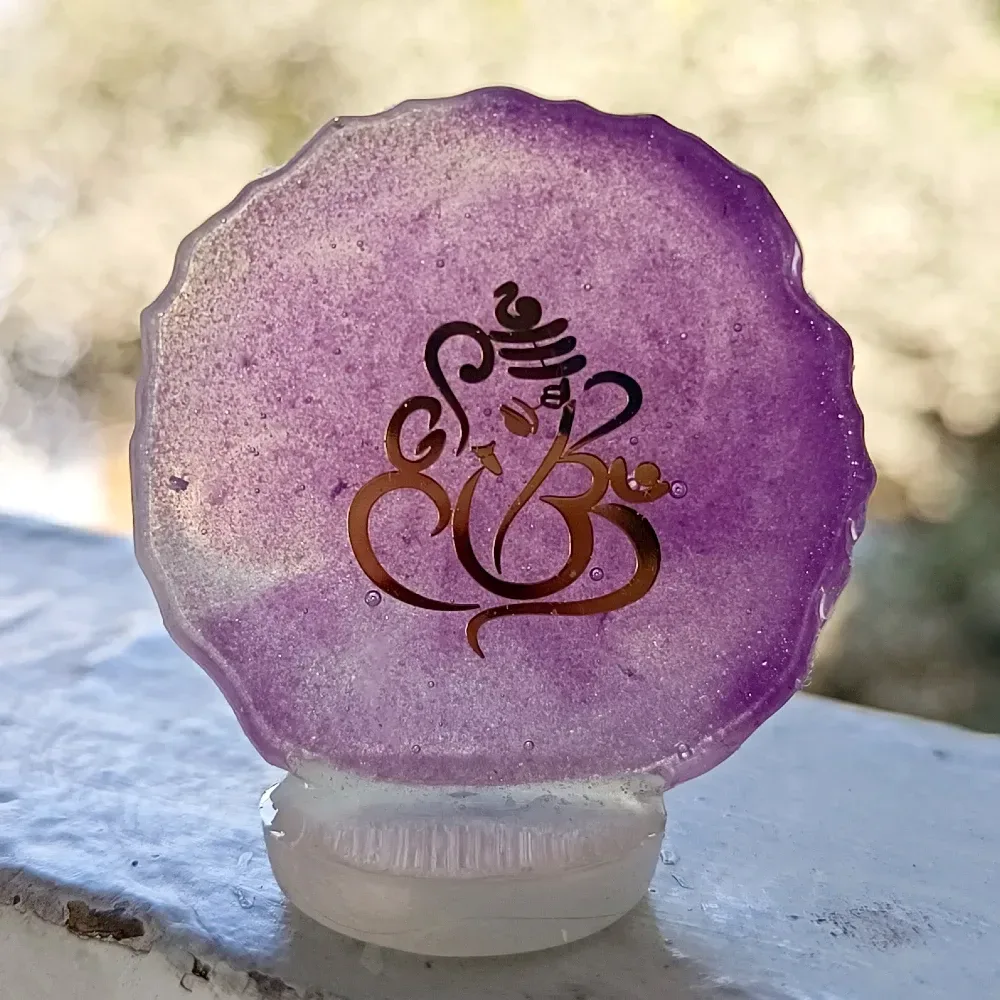 Handmade Resin Ganesha Idol with Stand for Car Dashboard, Resin Hindu God Statue