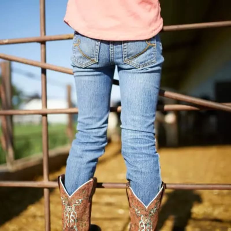 7 Reasons Why Ariat Jeans Are The Best