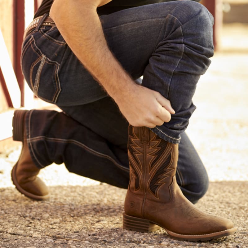 How to Wear White Cowboy Boots - Straight A Style