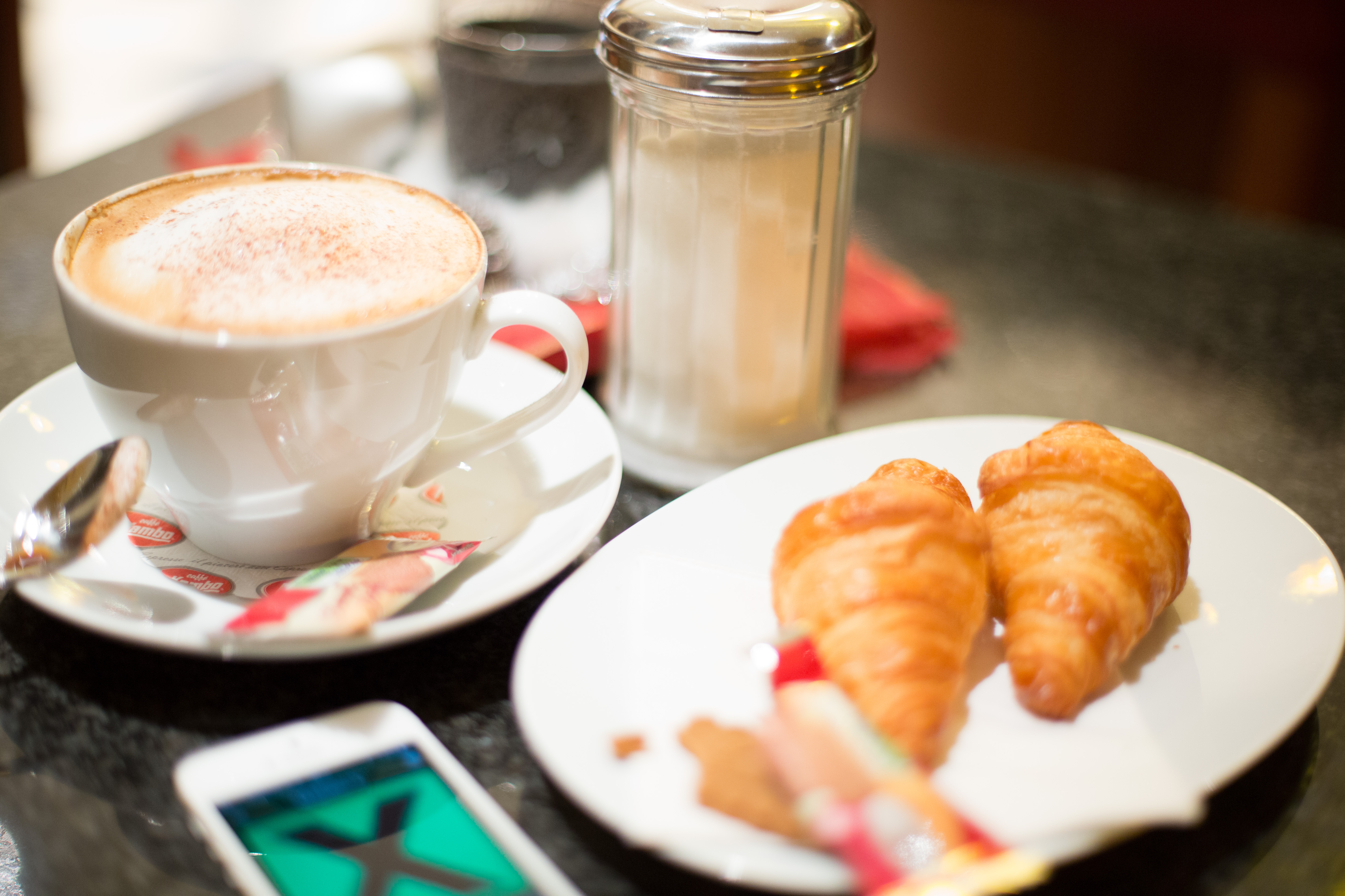 Milchkaffe im vonLuck Nikolassee