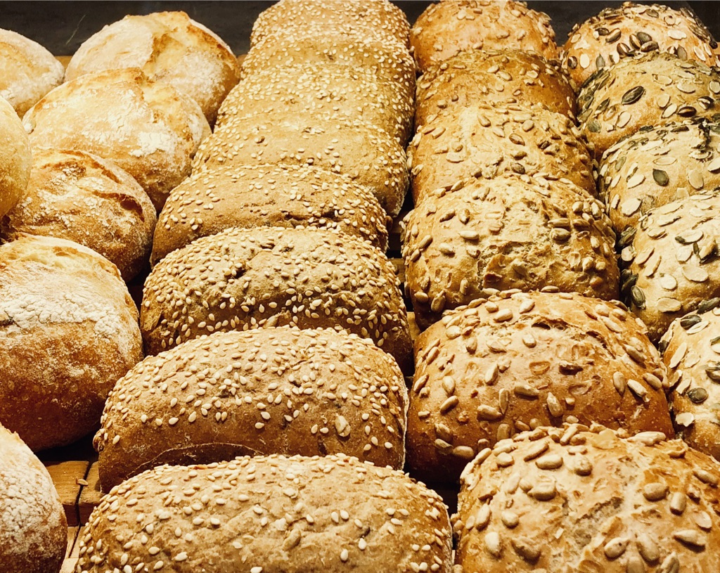 Sonnenblumenkernbötchen, Volkornbrötchen