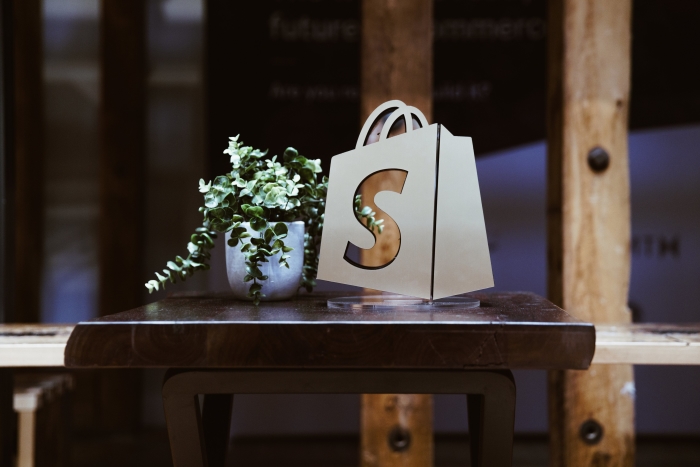 shopify custom packaging