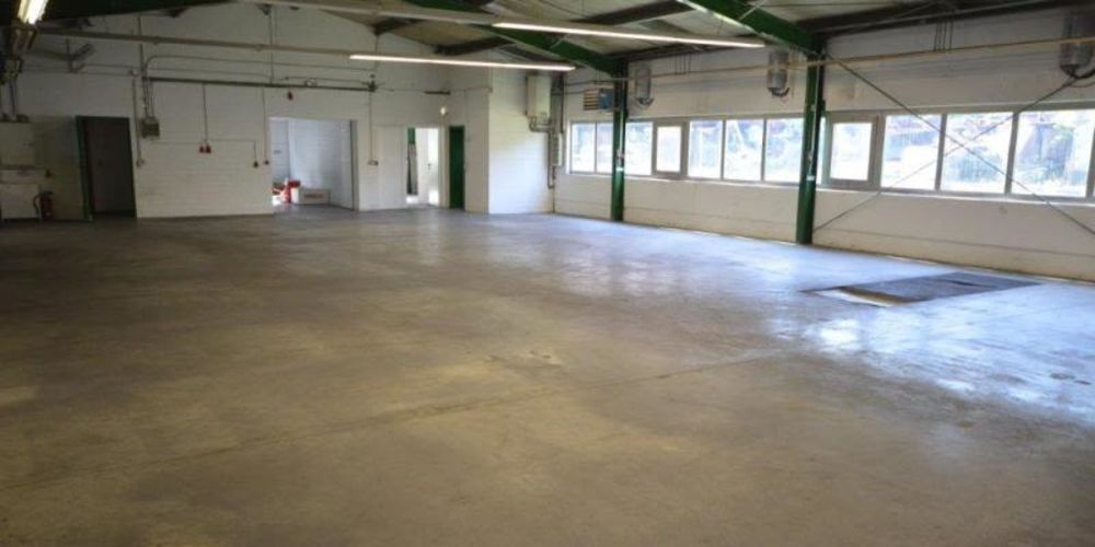 005_Ilsfeld___Produktions____Lagerhalle__750m___mit_B_ro_und_Sozialr_umen