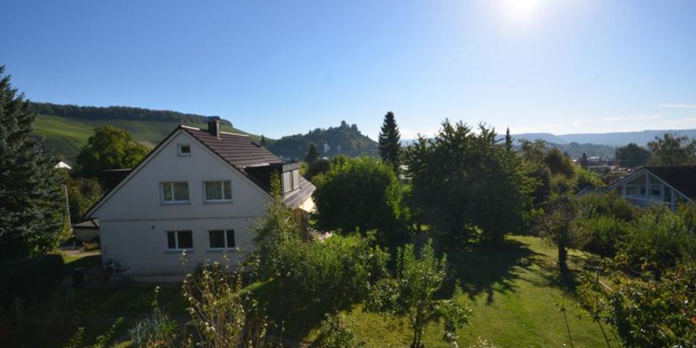 011_Beilstein___Pfiffiges_Architektenhaus_auf_gro_z_gigem_Grundst_ck_in_Traumlage__