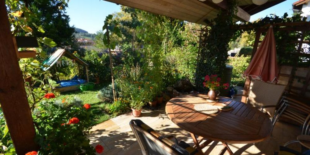 018_Beilstein___Pfiffiges_Architektenhaus_auf_gro_z_gigem_Grundst_ck_in_Traumlage__