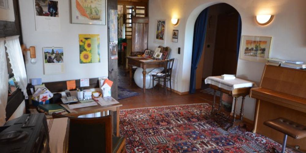 024_Beilstein___Pfiffiges_Architektenhaus_auf_gro_z_gigem_Grundst_ck_in_Traumlage__