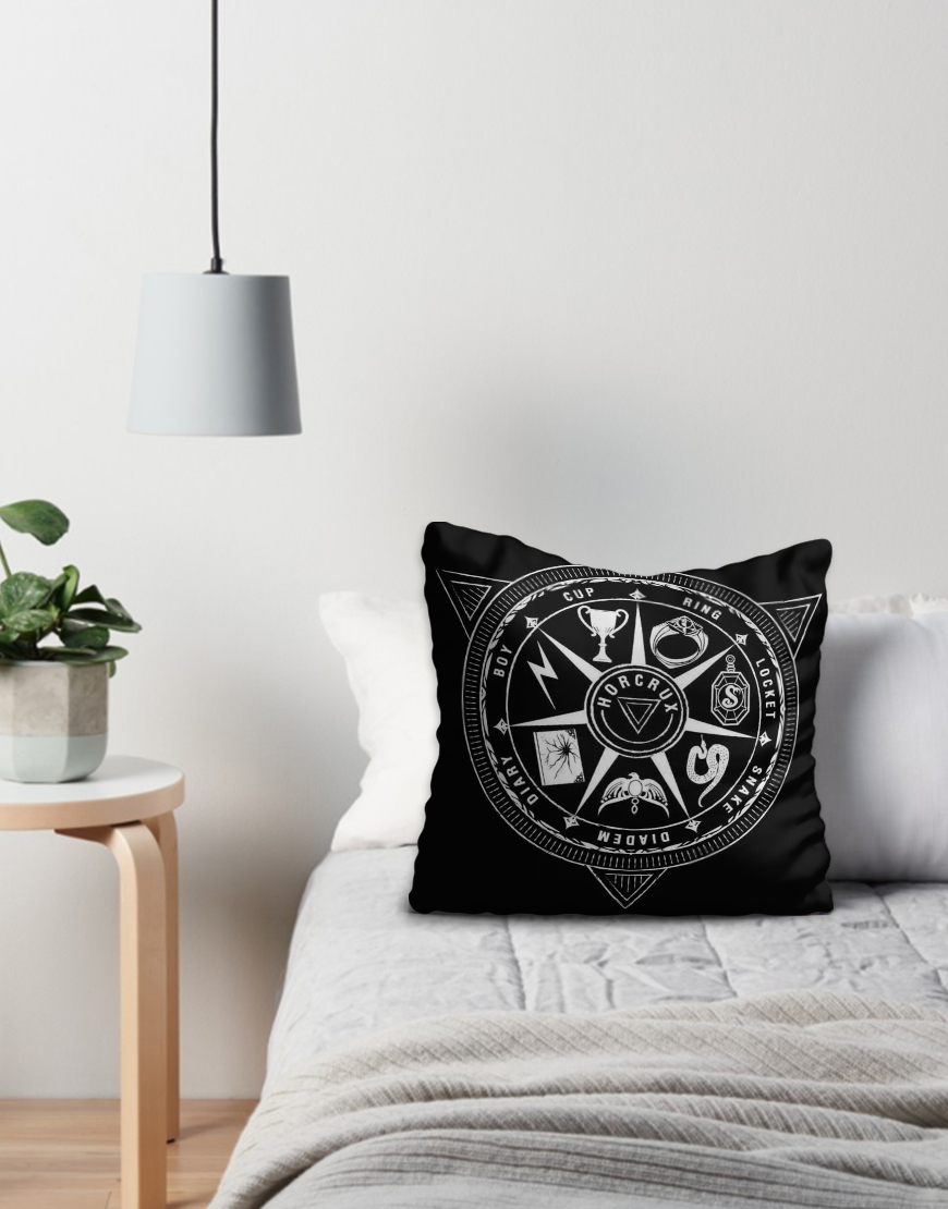 Harry_Potter_Horcrux_Glow_in_the_Dark_2