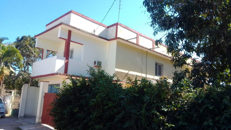 Inmuebles 4 hab en Cerro — $70,000 USD