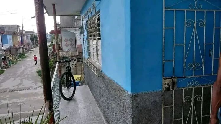 Inmuebles 5 hab / 1 baño en Holguín — $20,000 USD