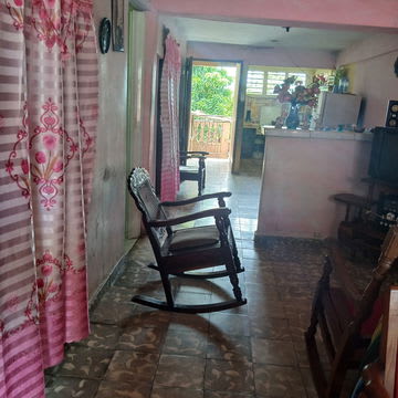 Se vende casa cerca de la Terminal de ómnibus